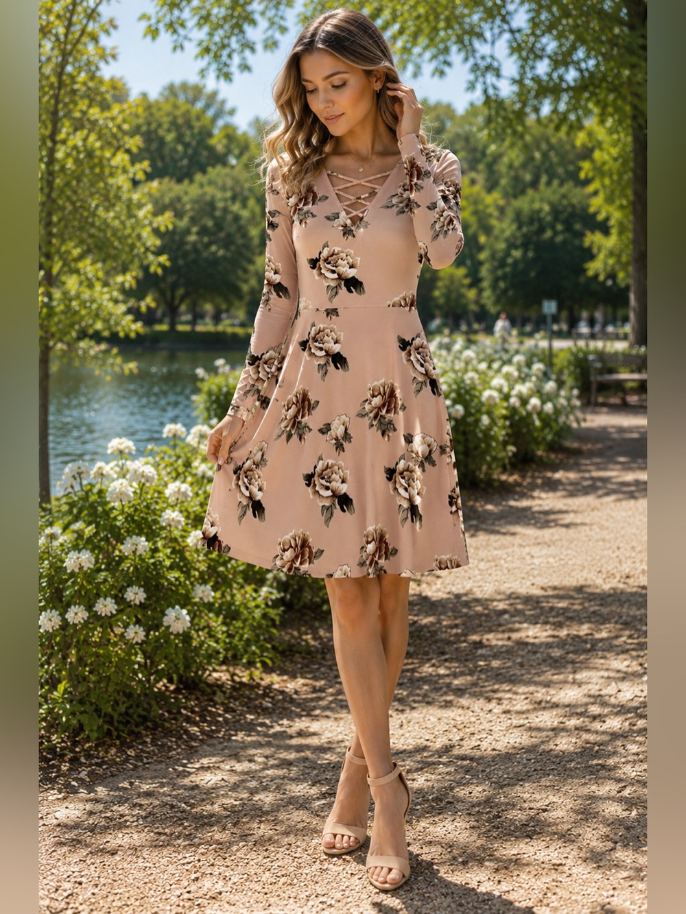 Suzy Shier Floral Fit & Flare Dress XS-S Cream Long Sleeve